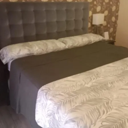 Privada Con Cocina Salon Y Terraza Piso Compartido Apartment